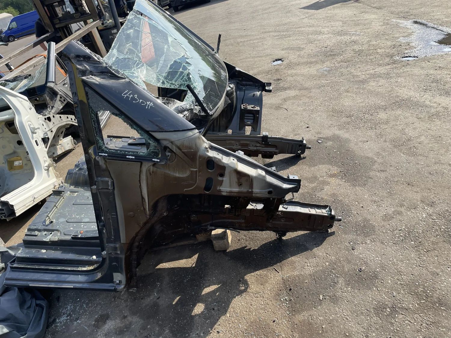 Przedni prawy quarter panel MERCEDES-BENZ EQV (W447) (2021-...) — Dostawa w Europie