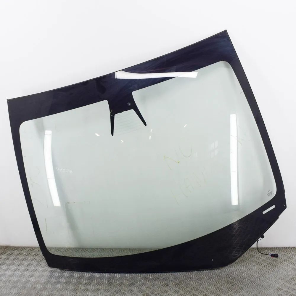 1498233-00-D, 43R-011070, 1569190-00-C Fram windshield TESLA MODEL Y (2019-...) — Leverans i Europa