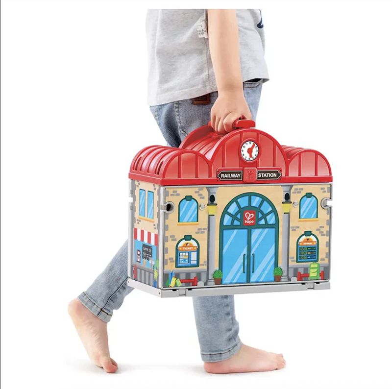 Portable Train Station Set