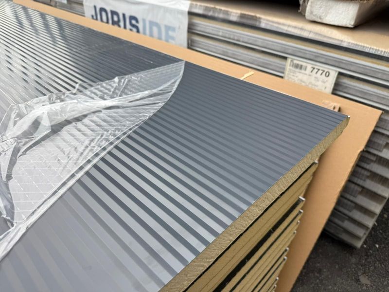 Panneau de bardage isolé 40mm