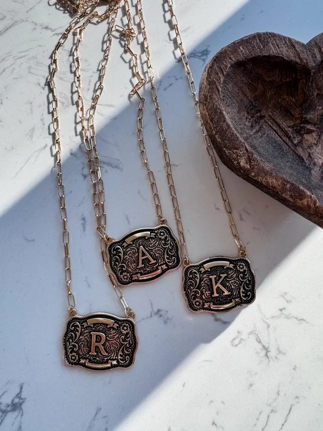 Sw Buckle Neck B Gold