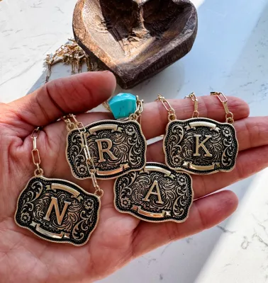 Sw Buckle Neck P Gold