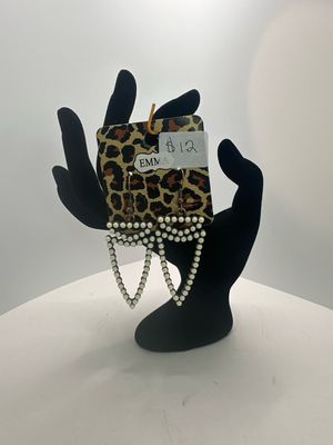 Emma Arrowhead Ivory Ear