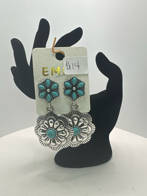 Emma Silver Chonch Turq Stone Ear