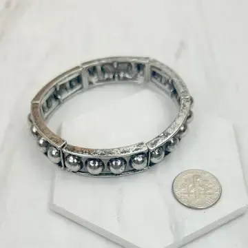 BR240810-02                  Silver metal stretchy Bracelet