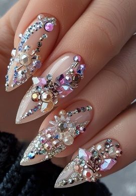 NAIL ART