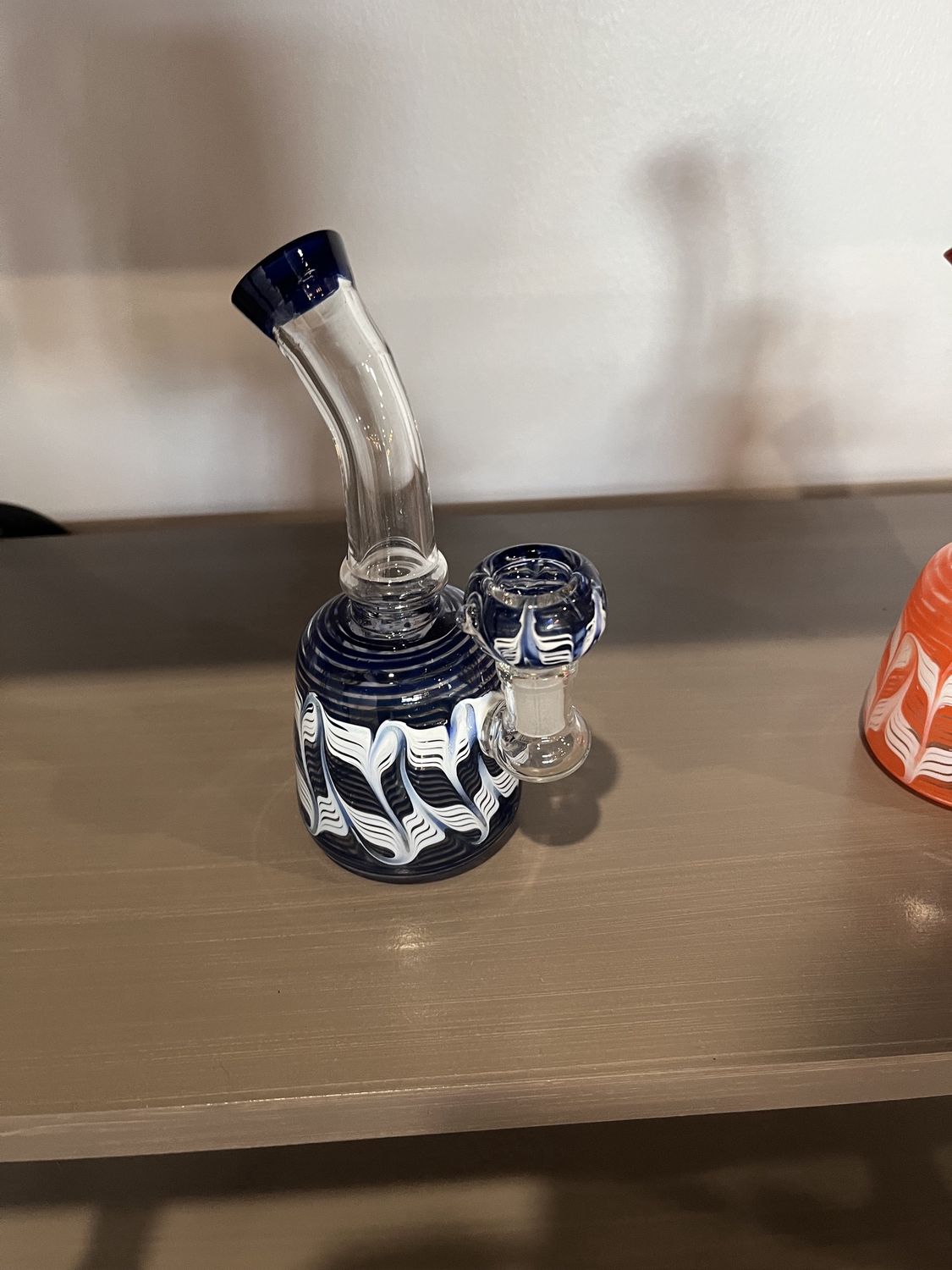 Stripe bent neck water pipe