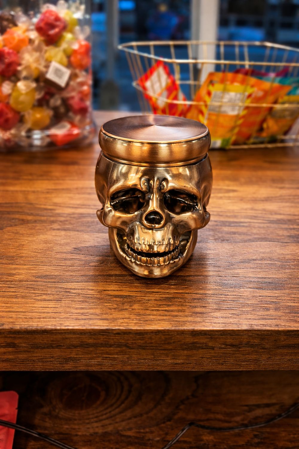 Metal skull grinder