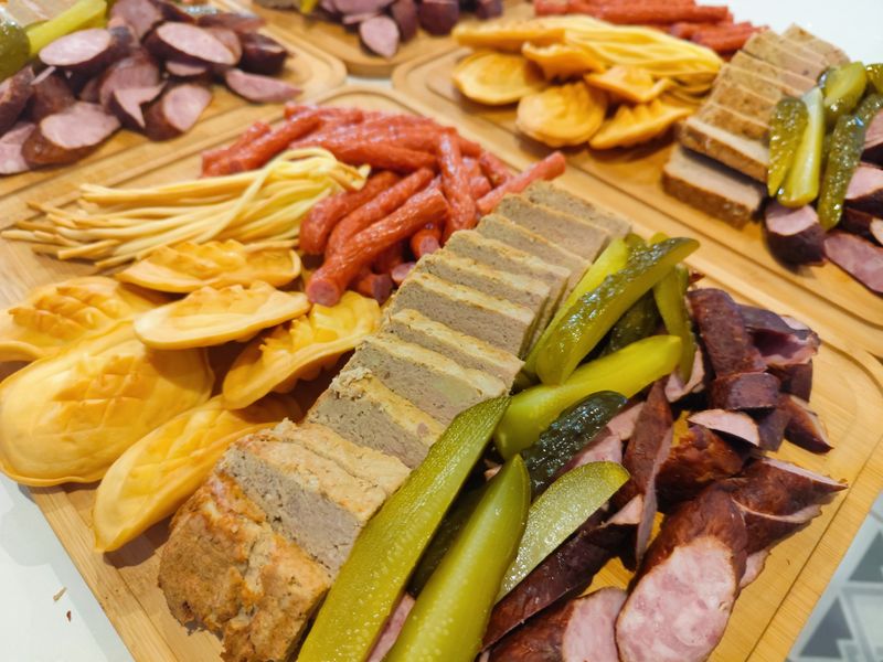 Deska wędlin i serów