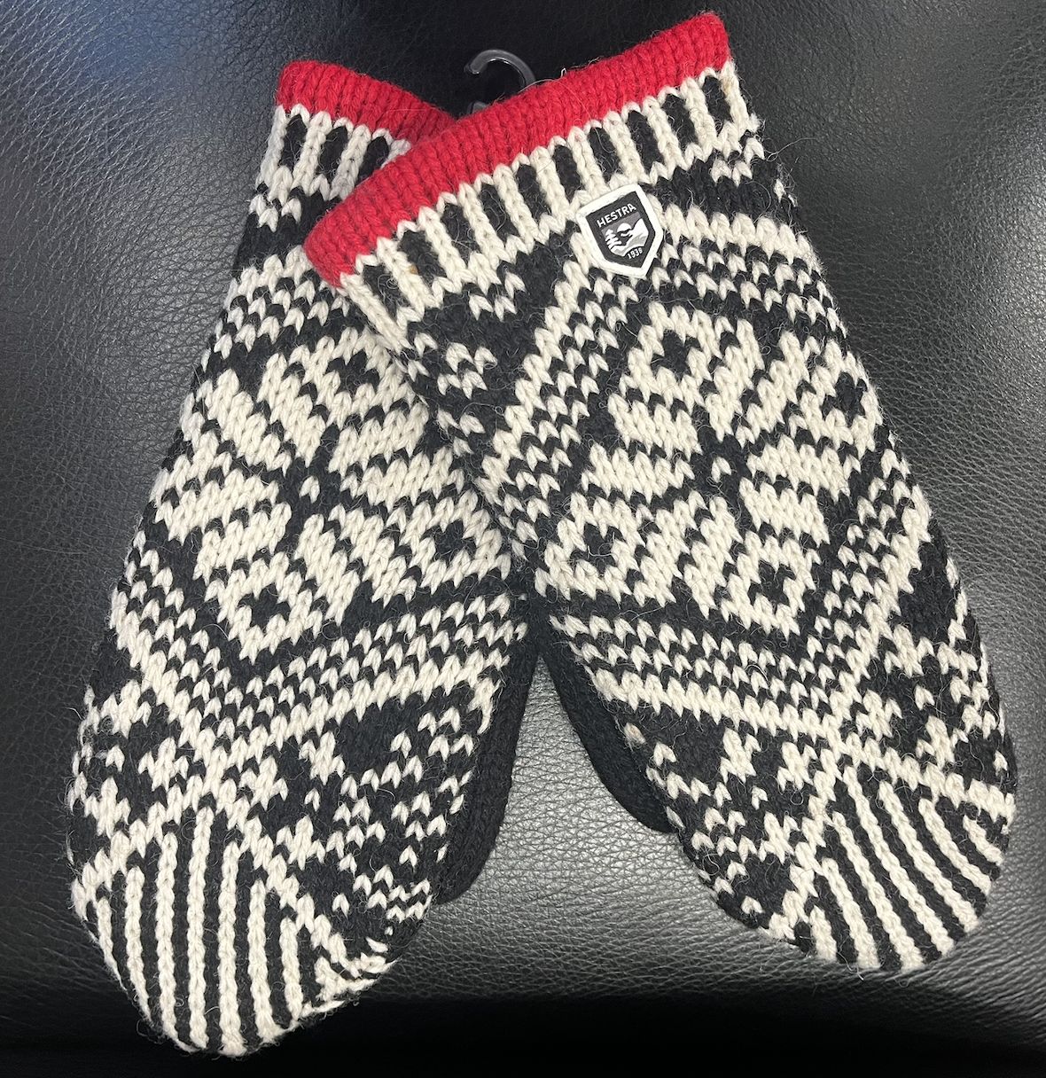 Nordic Wool Mitt