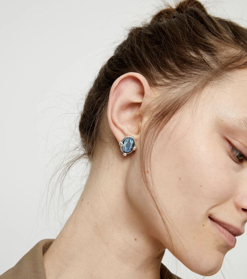 Uno de 50 Studs with faceted crystal, Colour: Blue