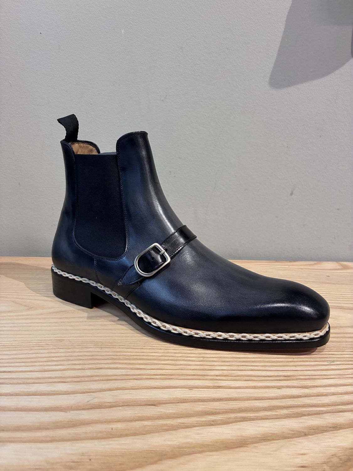 Alpine, Size: 9