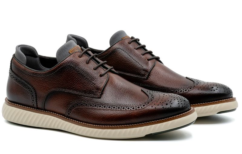 CountryAire Pebble Grain Leather Wingtip