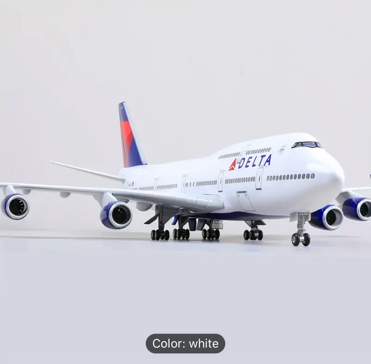 Delta Airlines Boeing 747 Desk Model Aircraft 1:160 Scale