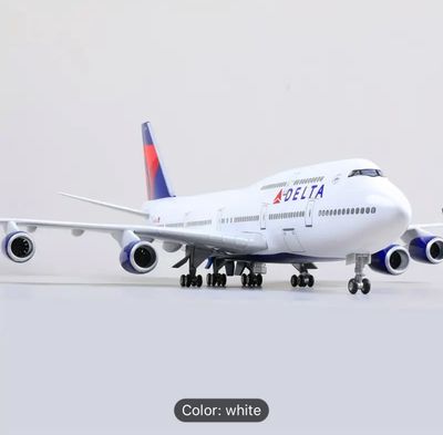 Delta Airlines Boeing 747 Desk Model Aircraft 1:160 Scale