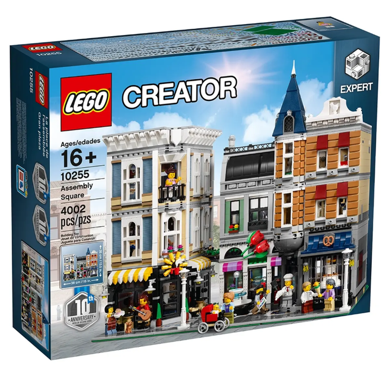 (RETIRED) LEGO CREATOR EXPERT 10255 Assembly Square