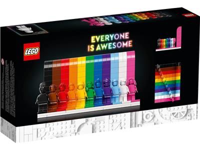 LEGO 40516 “Everyone is Awesome” - Pride Celebration w/ 11 Minifigs