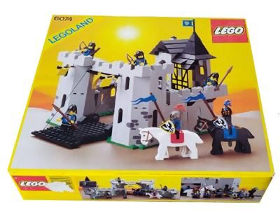 (VINTAGE) LEGO 6074 Black Falcon’s Fortress (Pre-Loved)