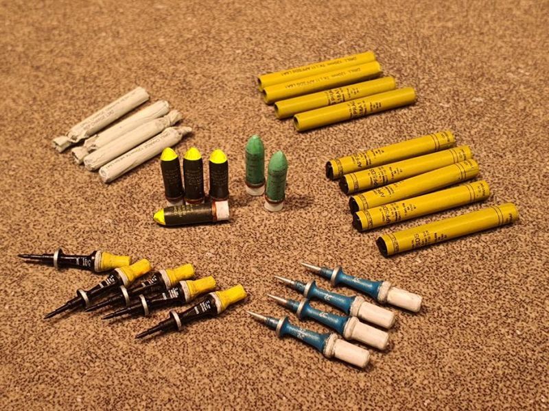 British CHALLENGER-2 Ammunition set