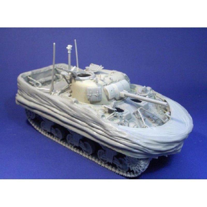 British Sherman M4A4 DD with lower screen