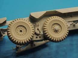 British Scammell Pioneer TRCU30 ton trailer wheels British Scammell Pioneer TRCU30 ton trailer wheels