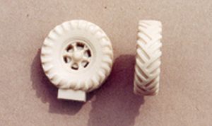 German Famo Sd.Kfz 9 front wheels type 1 German Famo Sd.Kfz 9 front wheels type 1