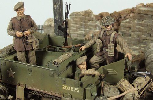 British Bren gun carrier crew
