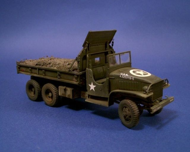 US GMC dump truck US GMC dump truck