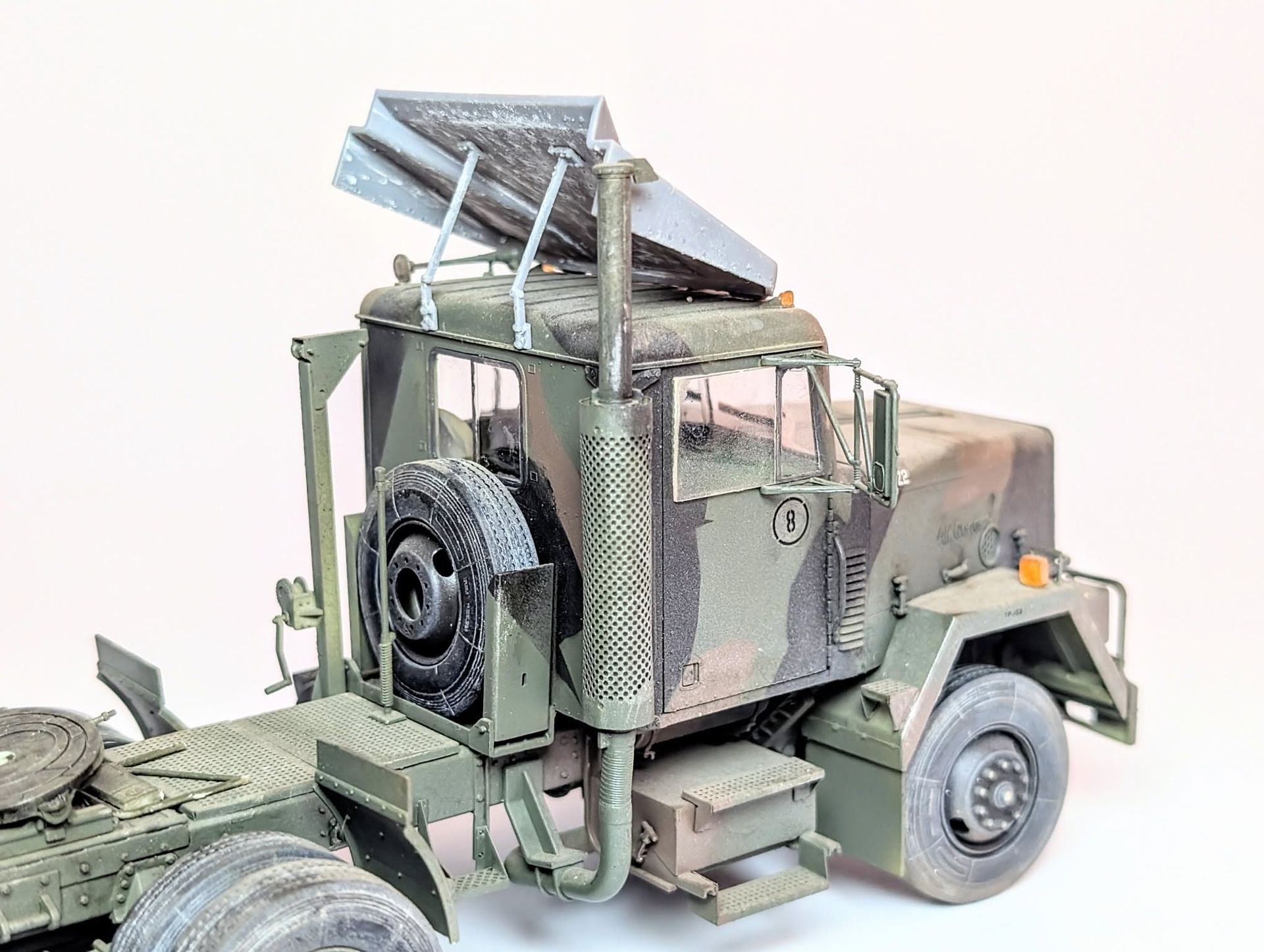 M915 Wind Deflector