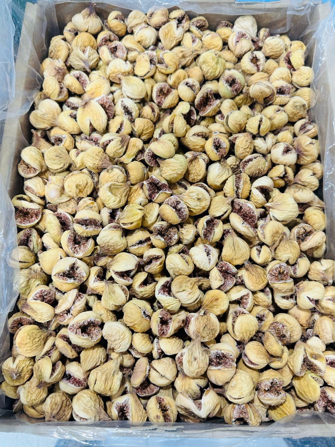 Dried figs . انجیر خشک