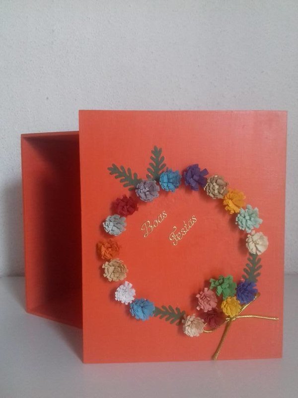 CAIXA EM QUILLING