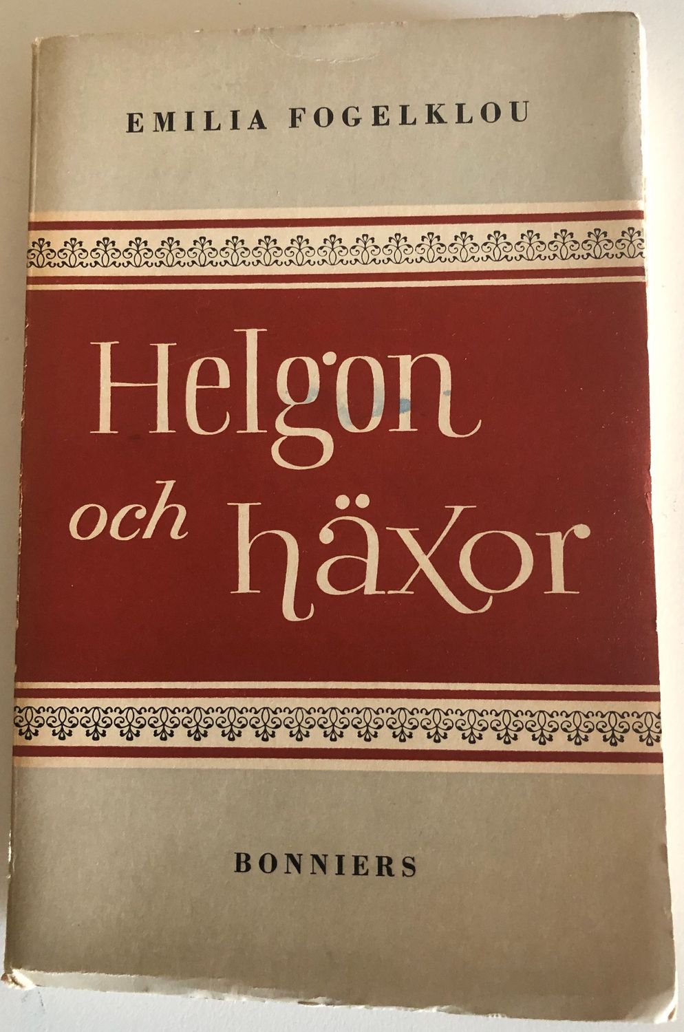 Helgon och häxor