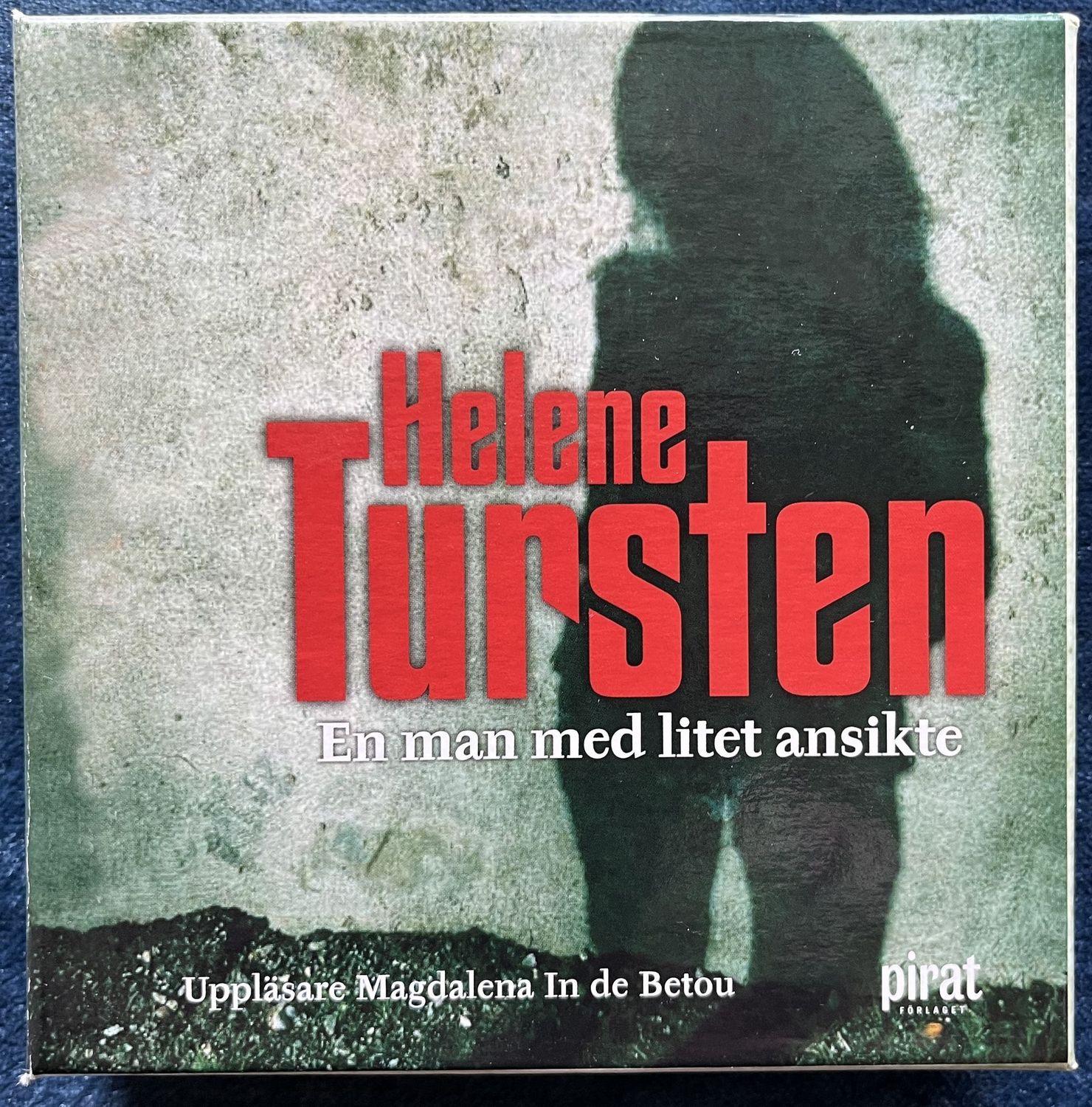 En man med litet ansikte - Helene Tursten