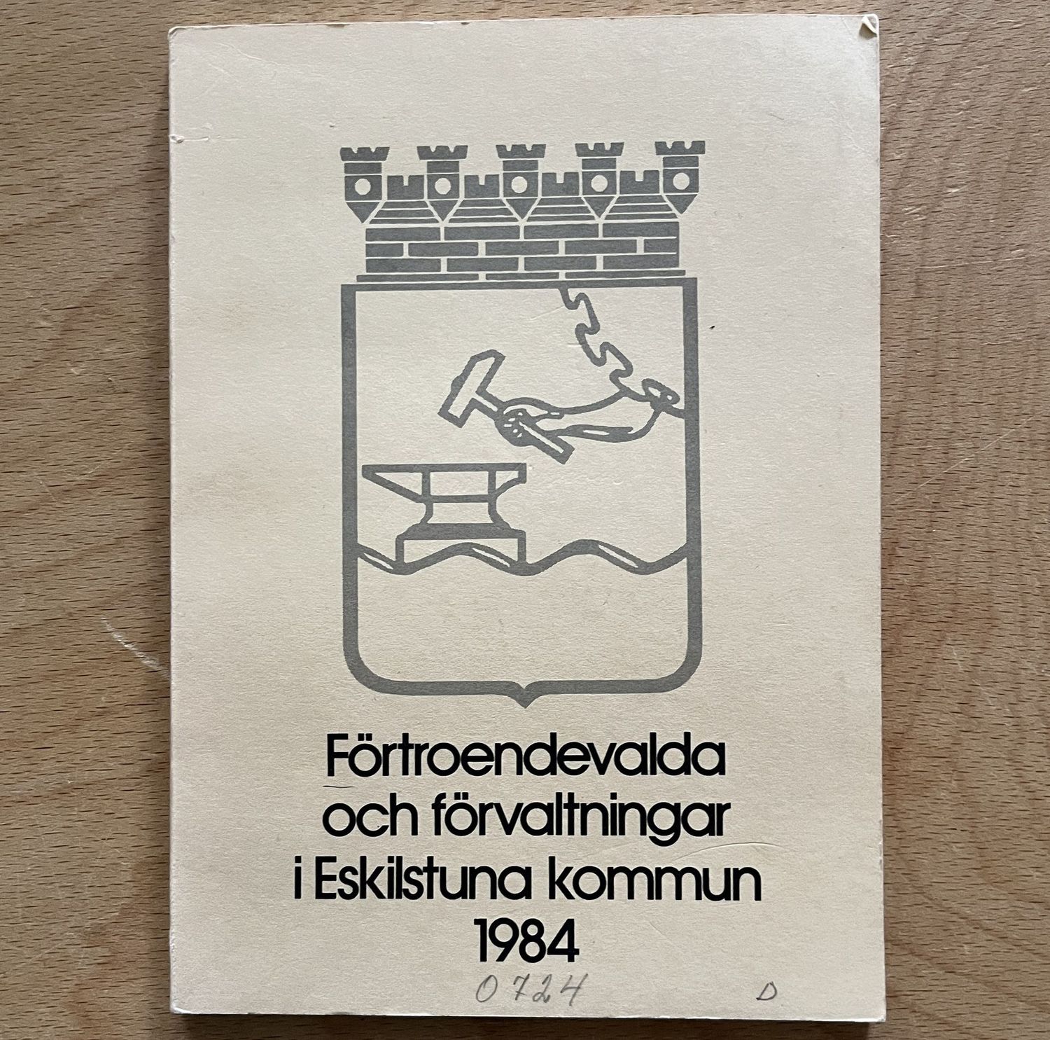 Förtroendevalda och förvaltningar i Eskilstuna kommun 1984
