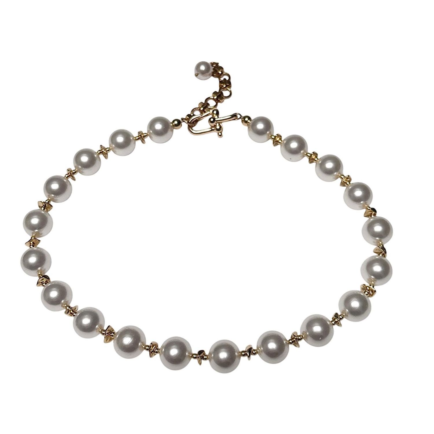Large Shell Pearl Necklace