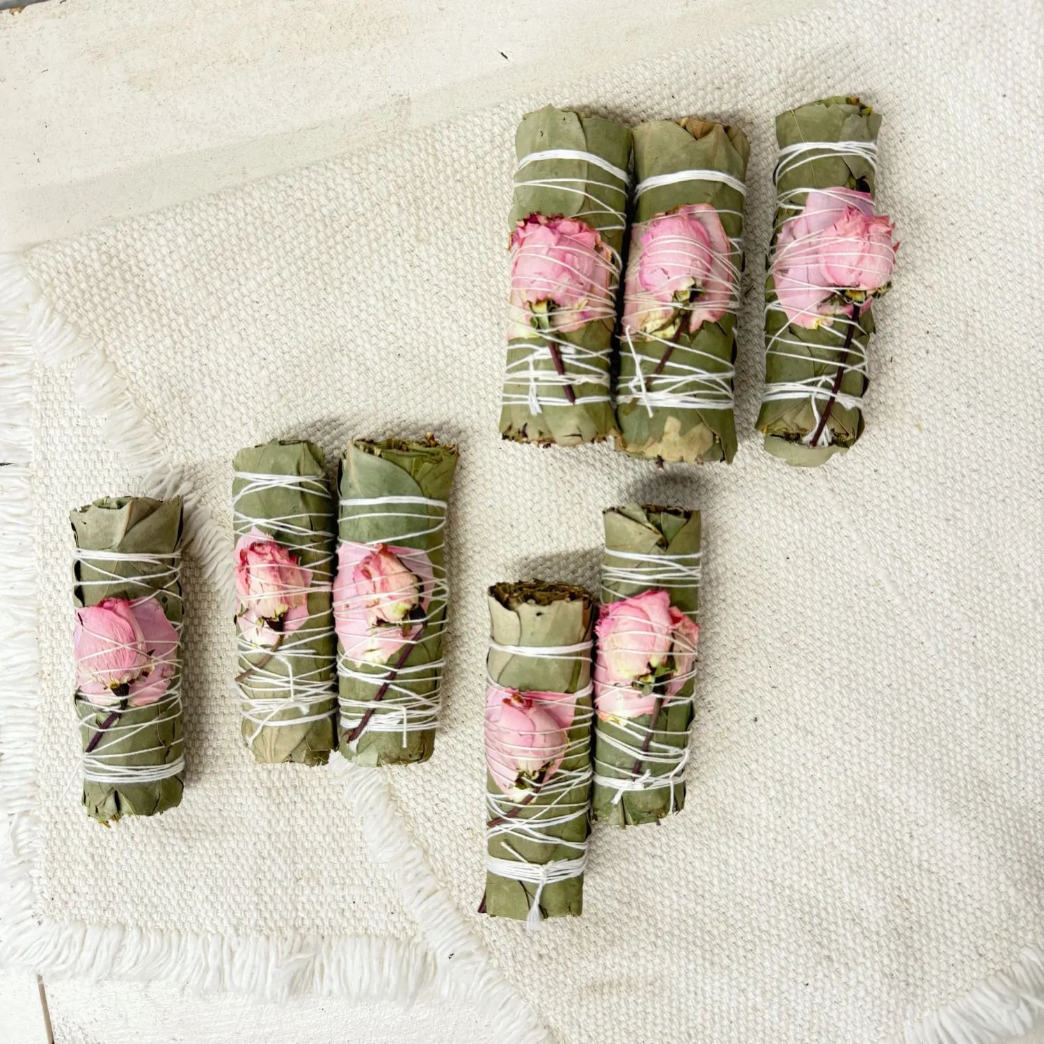 Pink Rose Petal &amp; Bud Small Eucalyptus Bundle