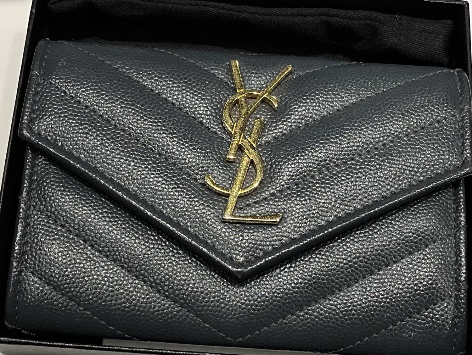 Saint Laurent Cassandre Matelasse Envelope Wallet Grey