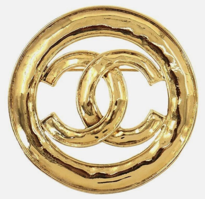 Chanel CC Logo Round Circle Brooch Gold Tone