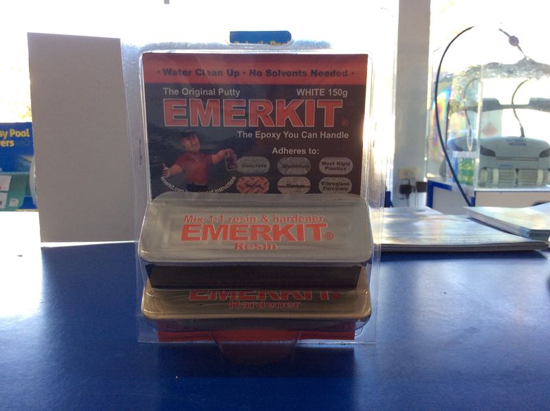 Emerkit Underwater Epoxy 150g (2 sticks)
