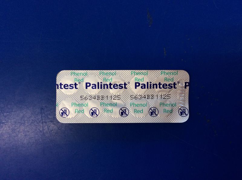 Phenol Red Strip (10 Tabs) Rapid