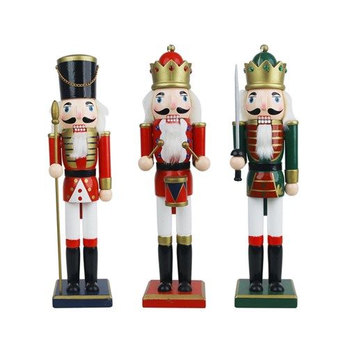 3A 38CM TRADITIONAL NUTCRACKERS