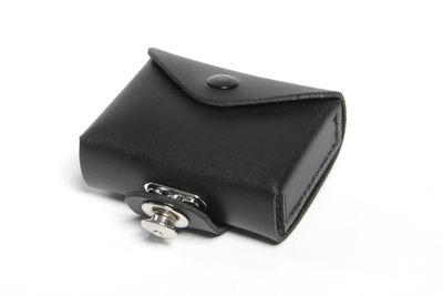 Ledertasche, geschlossene Ausführung für Digitalen Meldeempfänger EuroBOS MARS und ZEUS mit TENAX-Verschluss. Ledertasche, geschlossene Ausführung für Digitalen Meldeempfänger EuroBOS MARS und ZEUS mit TENAX-Verschluss.