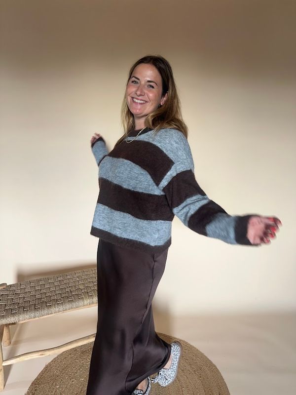 SWEATERS &amp; KNITWEAR
