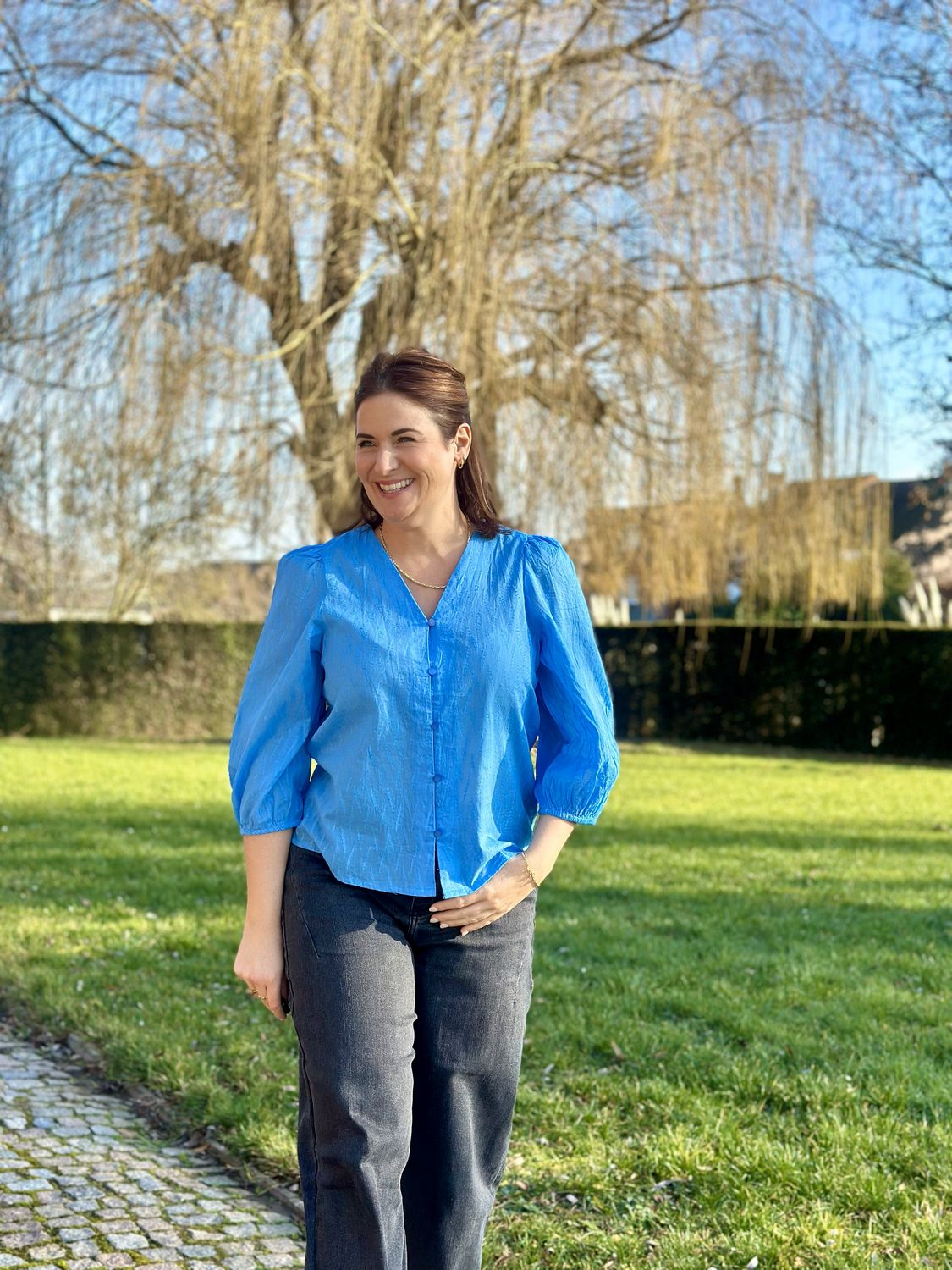 Gabriela V-neck shirt