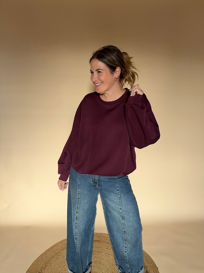 Butter croissant pullover