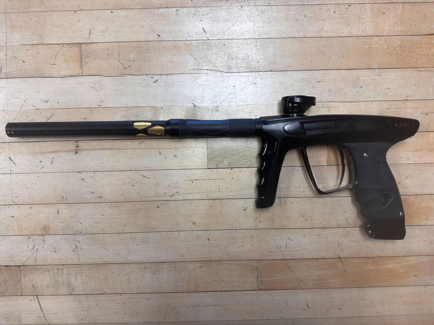 Pre Owned DLX Luxe X -  Black