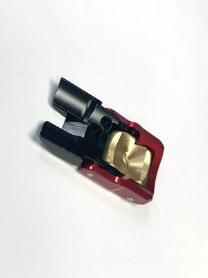 DLX Luxe X/ TM40 Latch Assembly