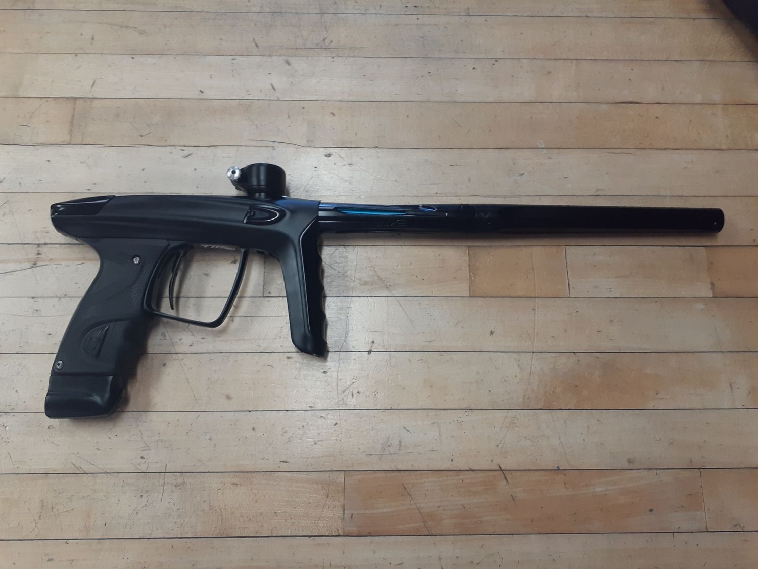 Pre-Owned Luxe TM40 - Black