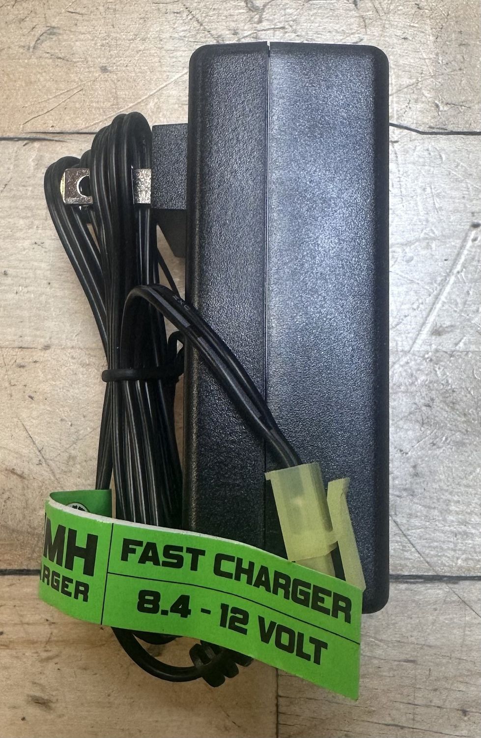 Valken 8.4v-12v NiMh 1Amp Fast Smart Charger (Unpackaged)