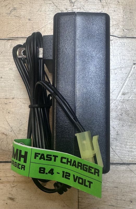 Valken 8.4v-12v NiMh 1Amp Fast Smart Charger (Unpackaged)